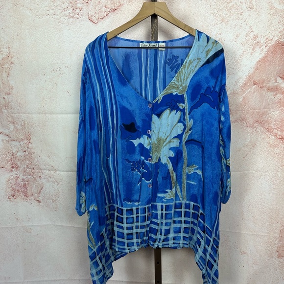 ERICA BROOKE painterly artsy boho top plus size 1X 2X 3X 4X wearable art floral - Picture 1 of 5